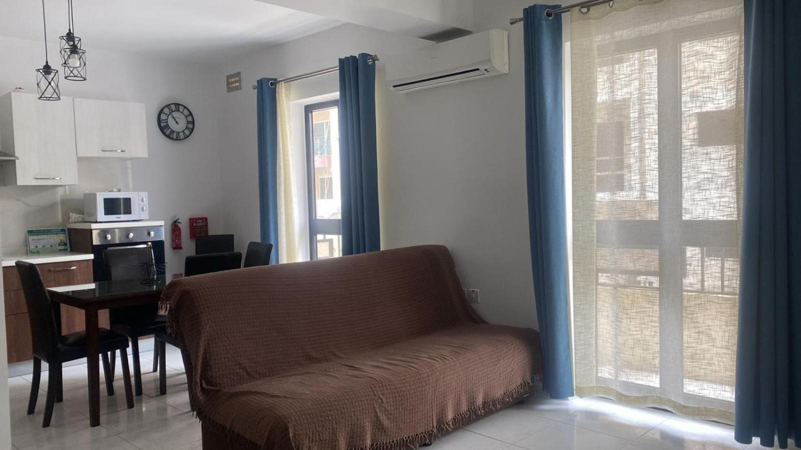 Apartment Triq Is-Silla Marsaskala Exteriör bild